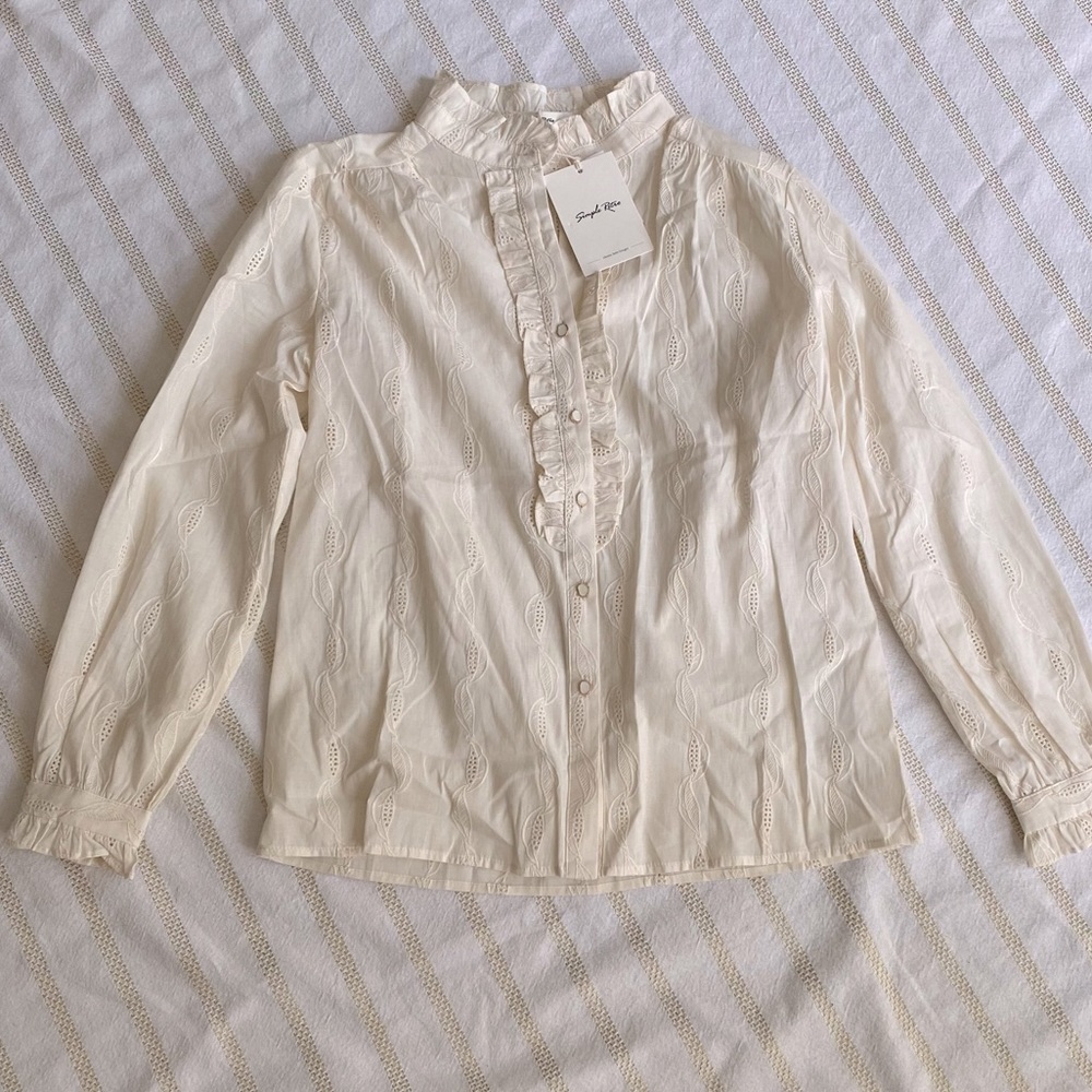 Simple Retro Cream Ruffle Neck Eyelet Button Down